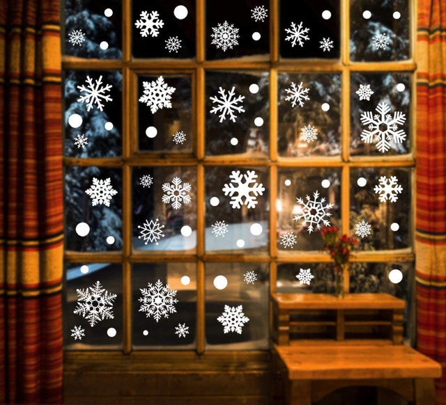 NEW 100Pc White Snowflakes Window Cling Decal Stickers Christmas