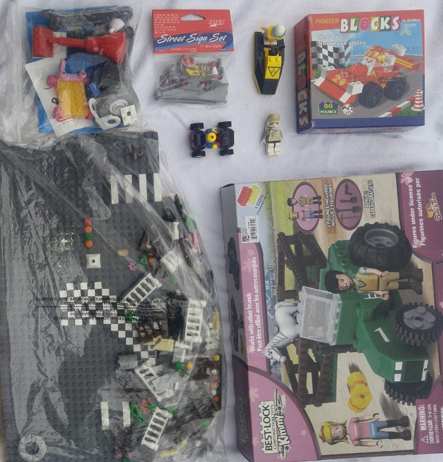 Best Lock Building Blocks - Large Collection - Lego Compatible - photo 2