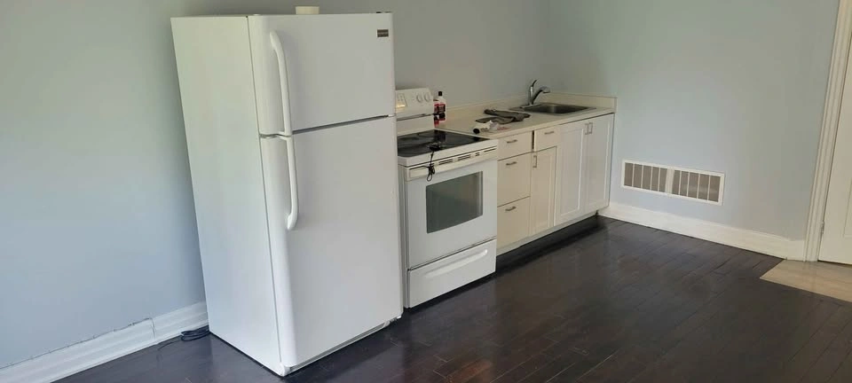 1 Bed 1 Bath - House - photo 3