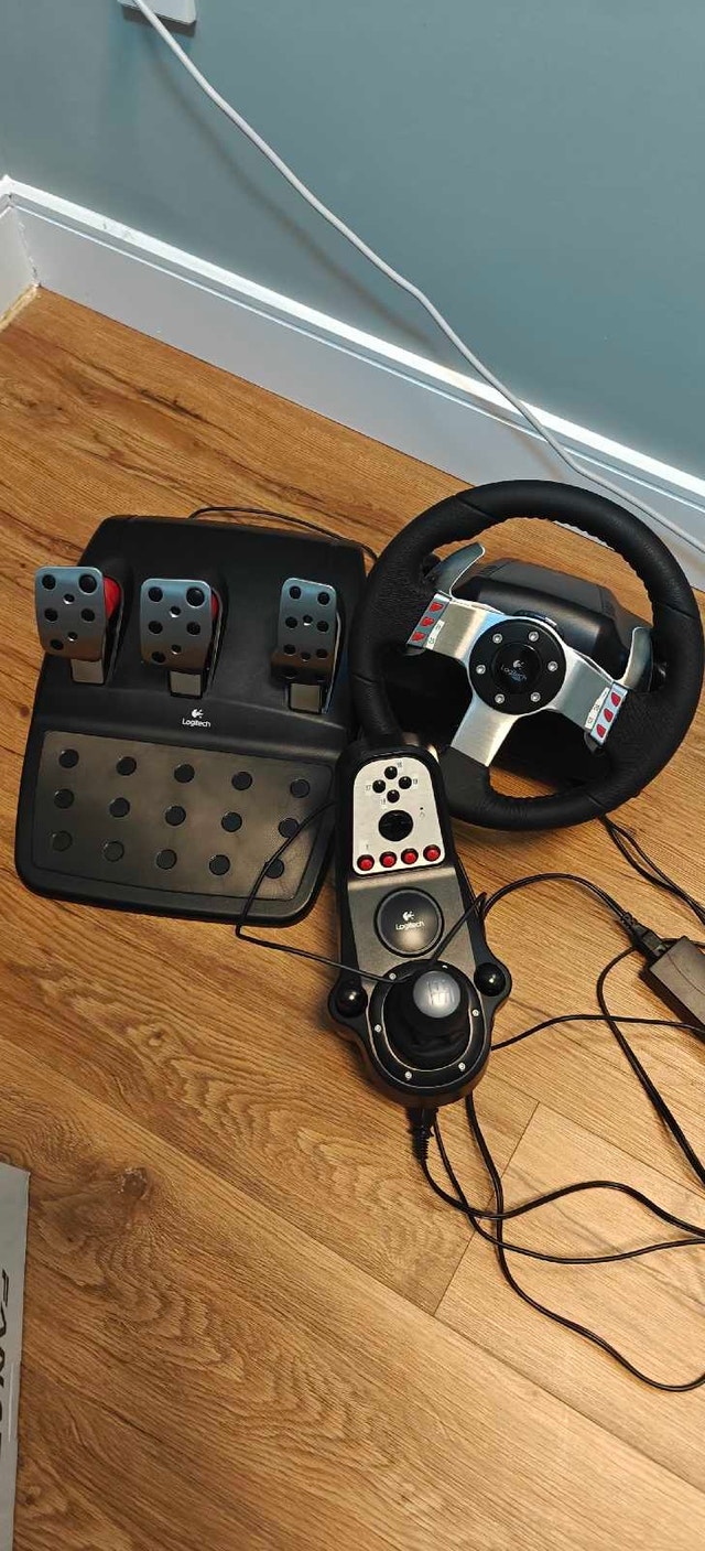 Logitech G27 Racing Wheel