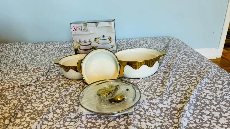 3-Piece Ceramic Soup Pot Set image indicator(2)