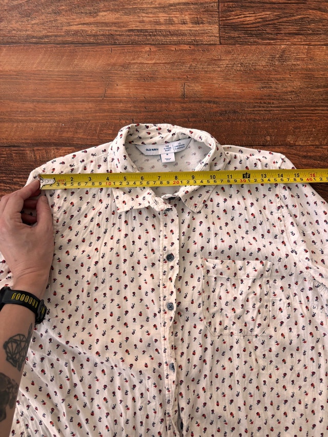 Old navy button down shirt, M - photo 4