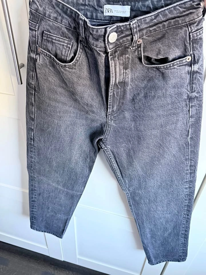 Zara High Waist Acid Wash Mom Jeans (Size 36)