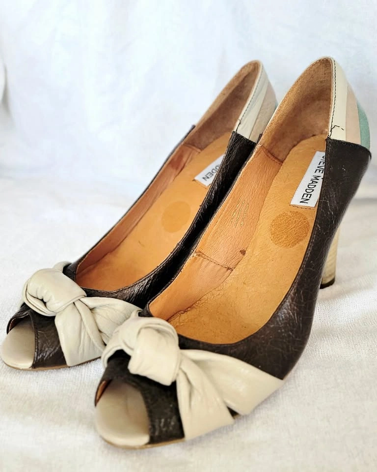 Brand New: Steve Madden Leather Peep-Toe Pumps – Size 8.5