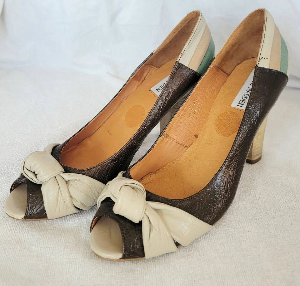 Brand New: Steve Madden Leather Peep-Toe Pumps – Size 8.5 - photo 2
