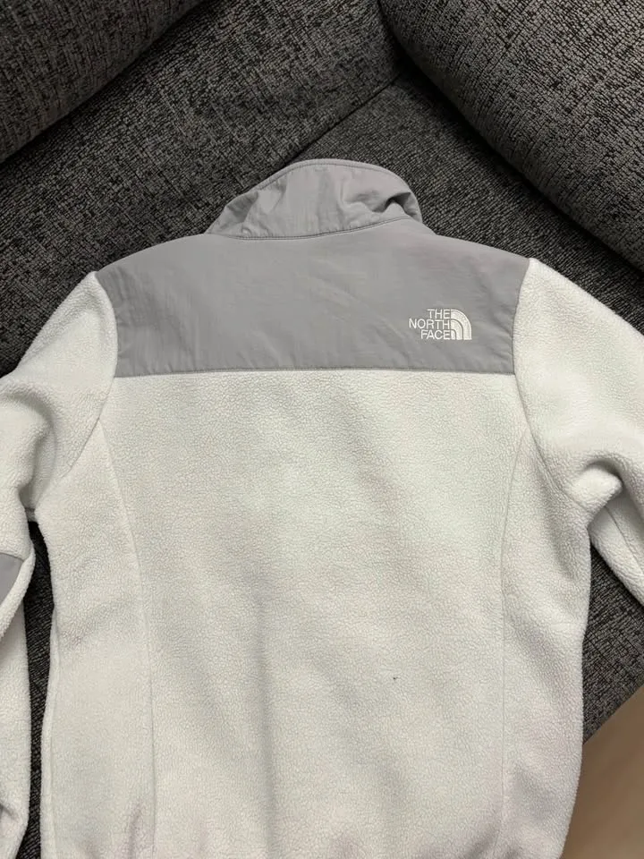 Girls north face denali jacket image indicator(3)