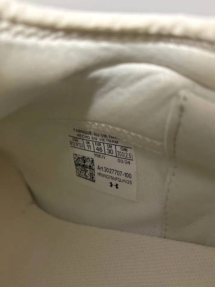 Under armour cleats image indicator(5)