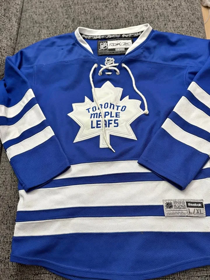 Vintage youth maple leafs jersey thumbnail