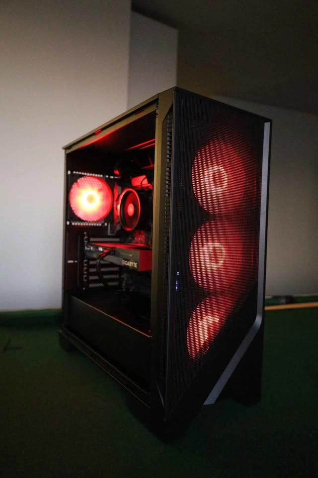 Gaming PC | Ryzen 9 3900X | RX 6600 8GB | 32GB RAM | X570 WiFi - photo 2