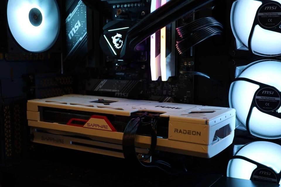 High-End Gaming PC: Ryzen 7 9800X3D, RX 7900 GRE, 32GB DDR5 - photo 2