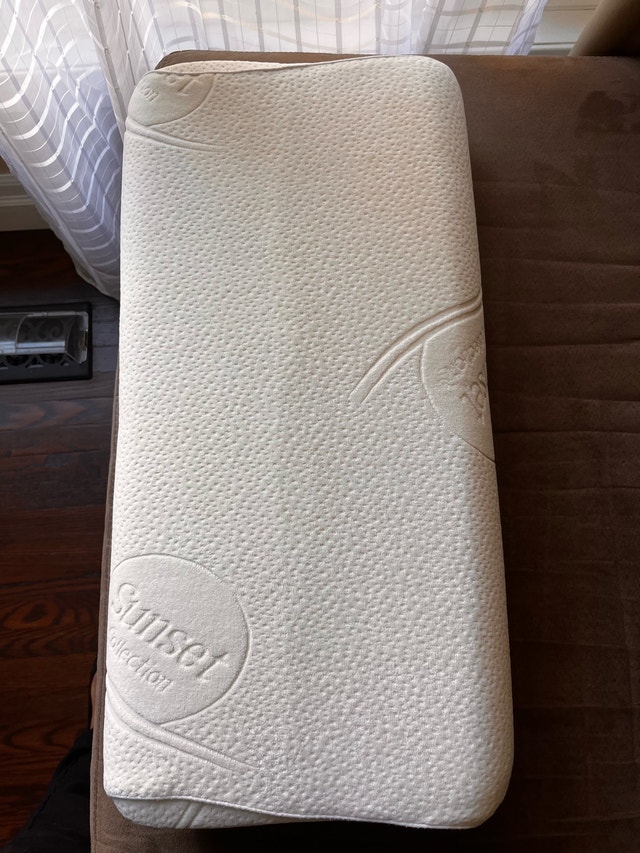 Neck Support Pillow - photo 2