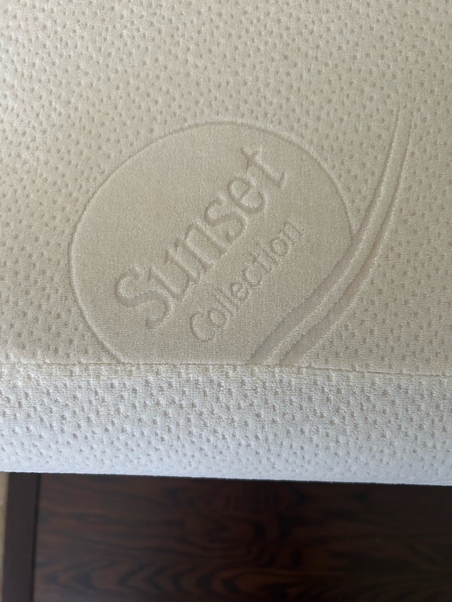Neck Support Pillow - photo 3