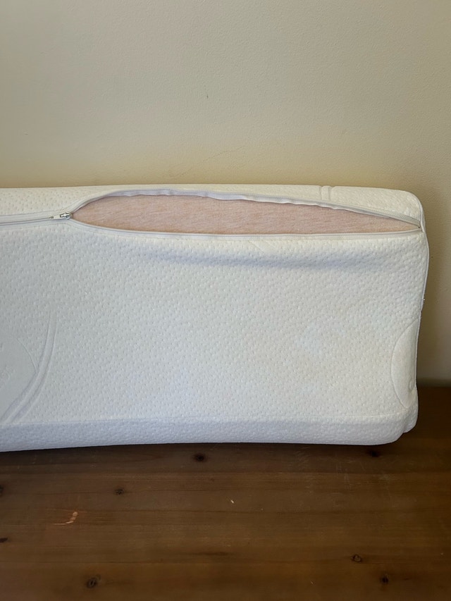 Neck Support Pillow - photo 4