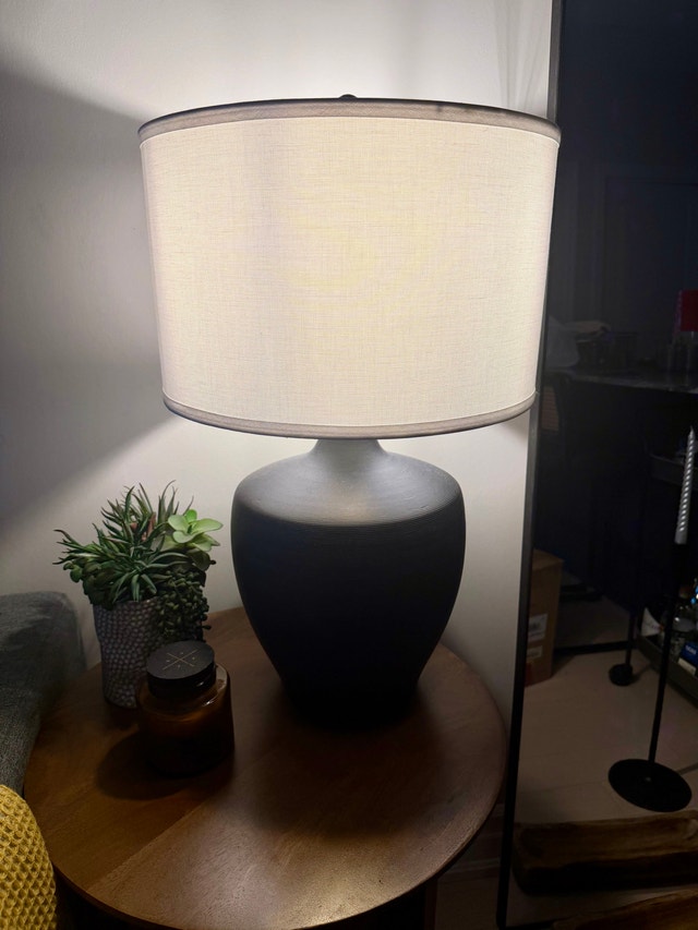 Grey Ceramic Table Lamp with Linen Drum Shade – Great Condition - photo 3
