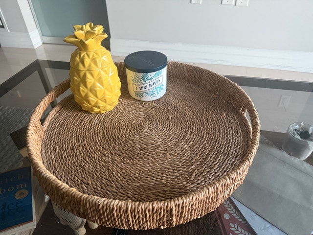 Round Woven Seagrass Rattan Tray with Handles - photo 3