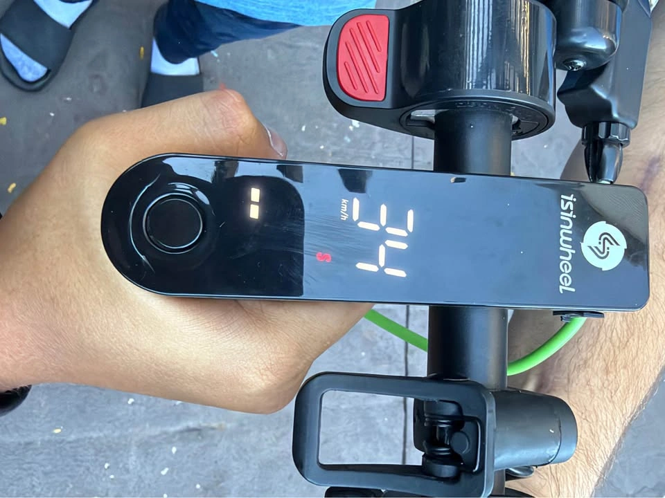 iSinwheel S9 Max Electric Scooter (500W) + Free Extras - photo 5