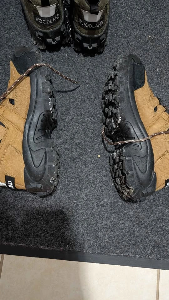 Nubuck Outdoor Hiking Shoes - Size 9 / 43  ( Moving out sale) - photo 3