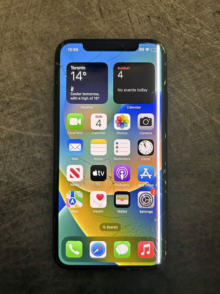 Apple iPhone X 64GB – Space Grey – Cracked Screen