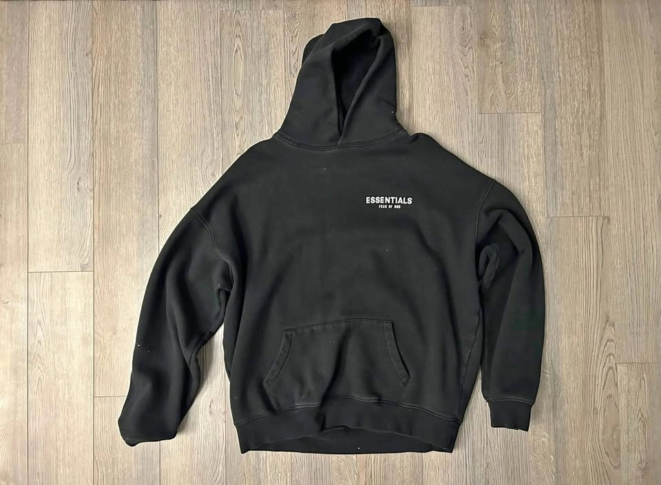 Fear of God Essentials Graphic Hoodie – Size L
