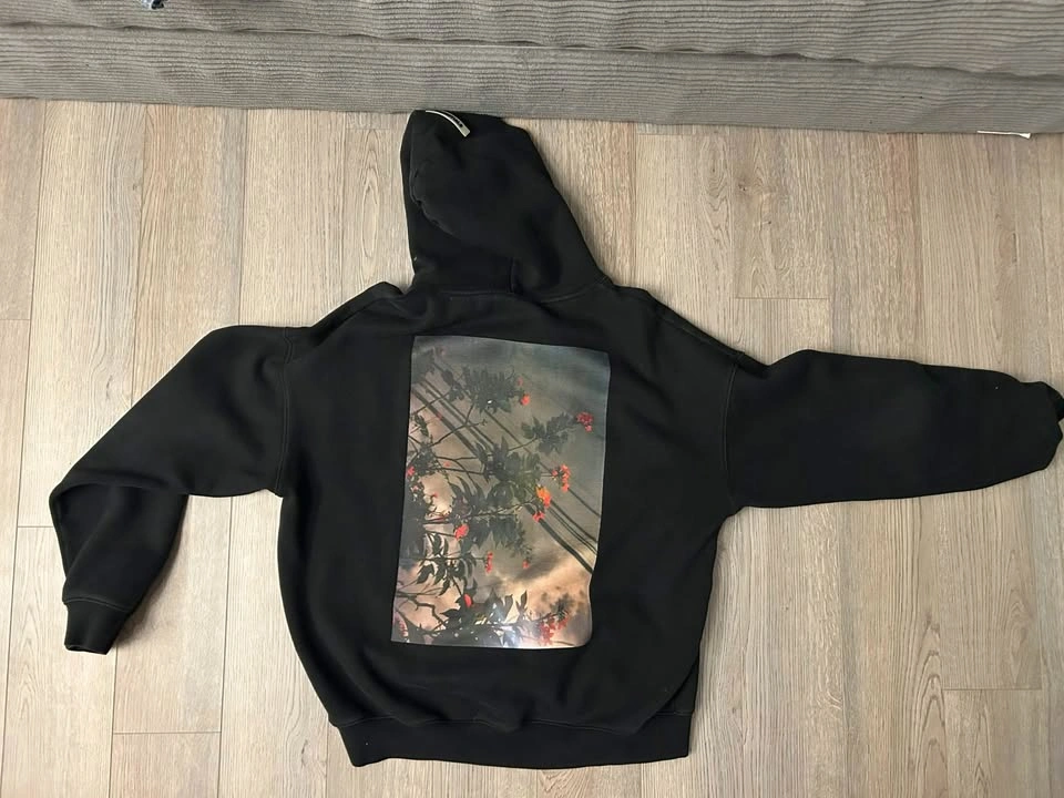 Fear of God Essentials Graphic Hoodie – Size L - photo 2
