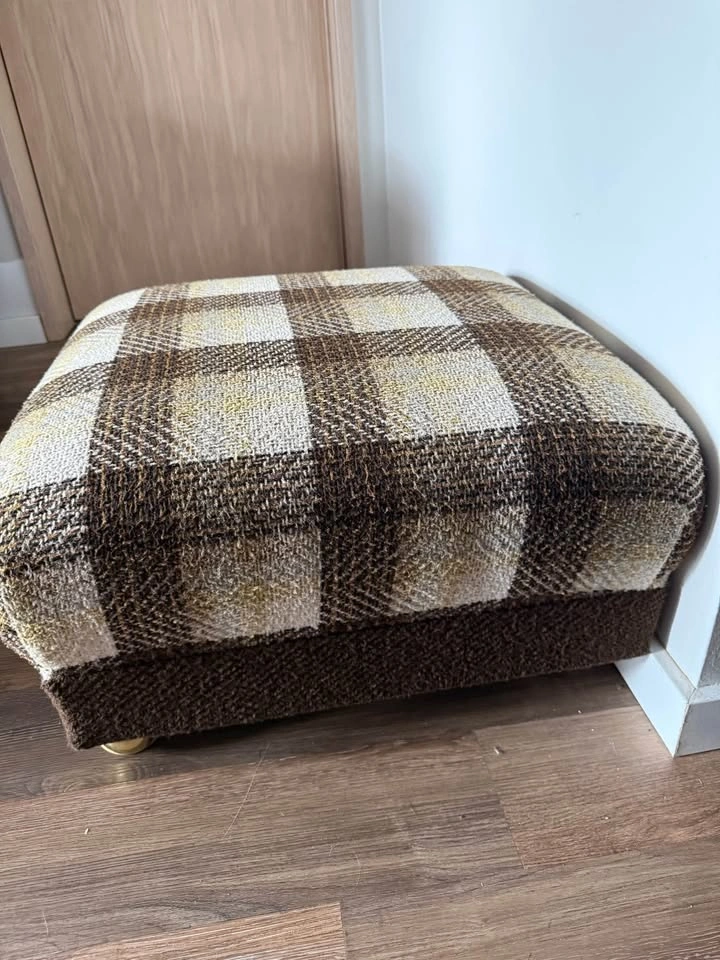 Large Rolling Retro-Style Ottoman / Footstool - photo 3