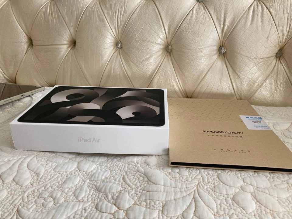 iPad Air 5th gen (M1) 11 inch with Apple Pencil 2nd gen - photo 2