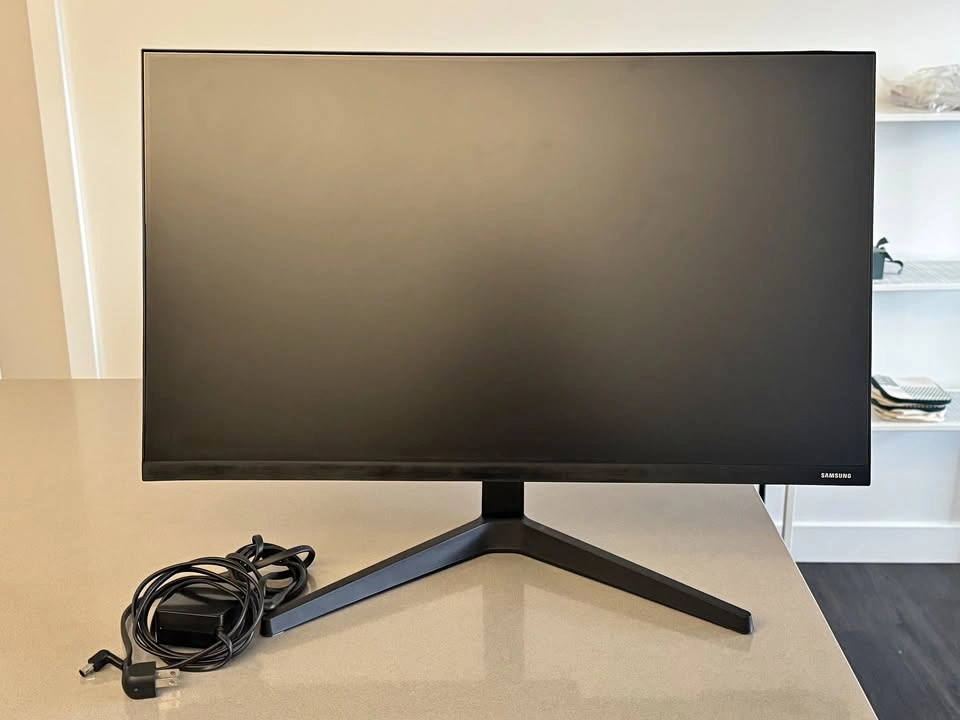 Samsung 27-inch LED Monitor - Great Condition