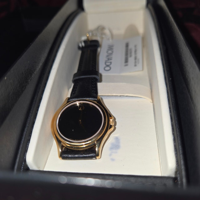 Movado Museum Quartz Black Dial Ladies Watch - photo 3