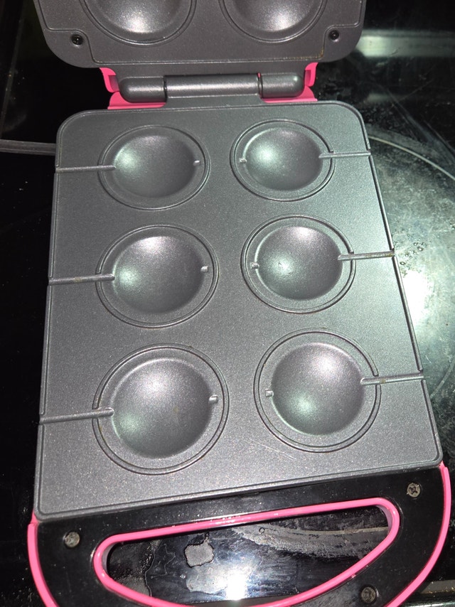 Babycakes Pie Pop Maker - photo 3