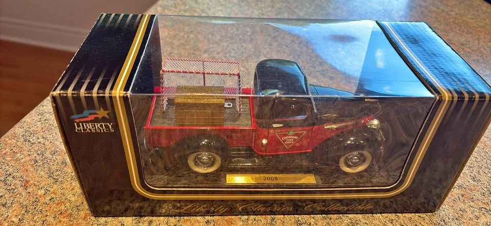 Liberty Classics 1939 Chevy Pickup Canadian Tire Collectible