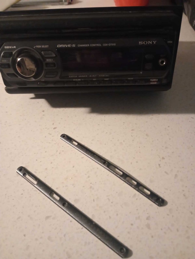 Sony CDX-GT510 Car Stereo