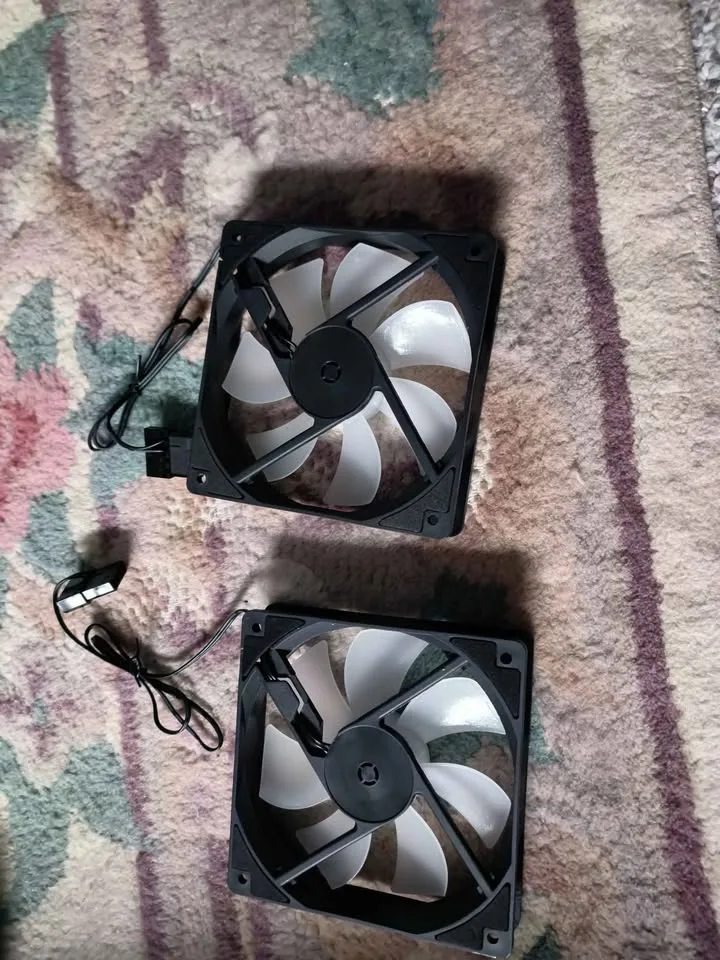 Pair of 120mm RGB Computer Fans image indicator(2)