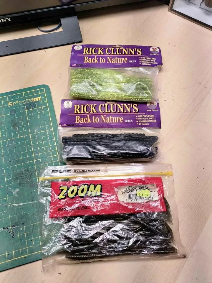 Assorted Soft Plastic Worm Fishing Lures thumbnail