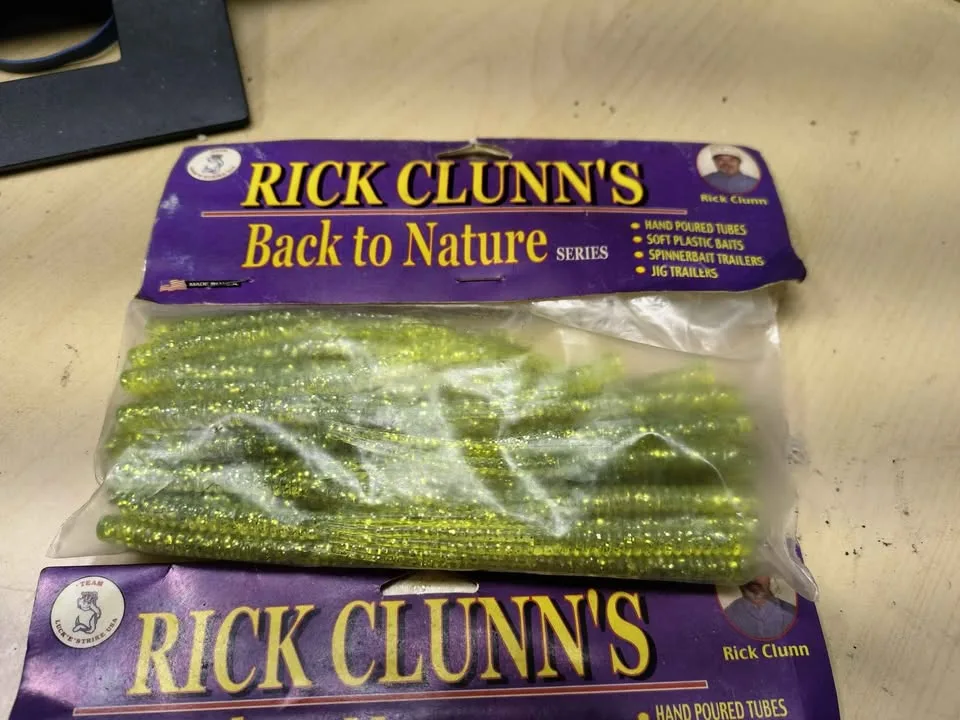 Assorted Soft Plastic Worm Fishing Lures image indicator(2)