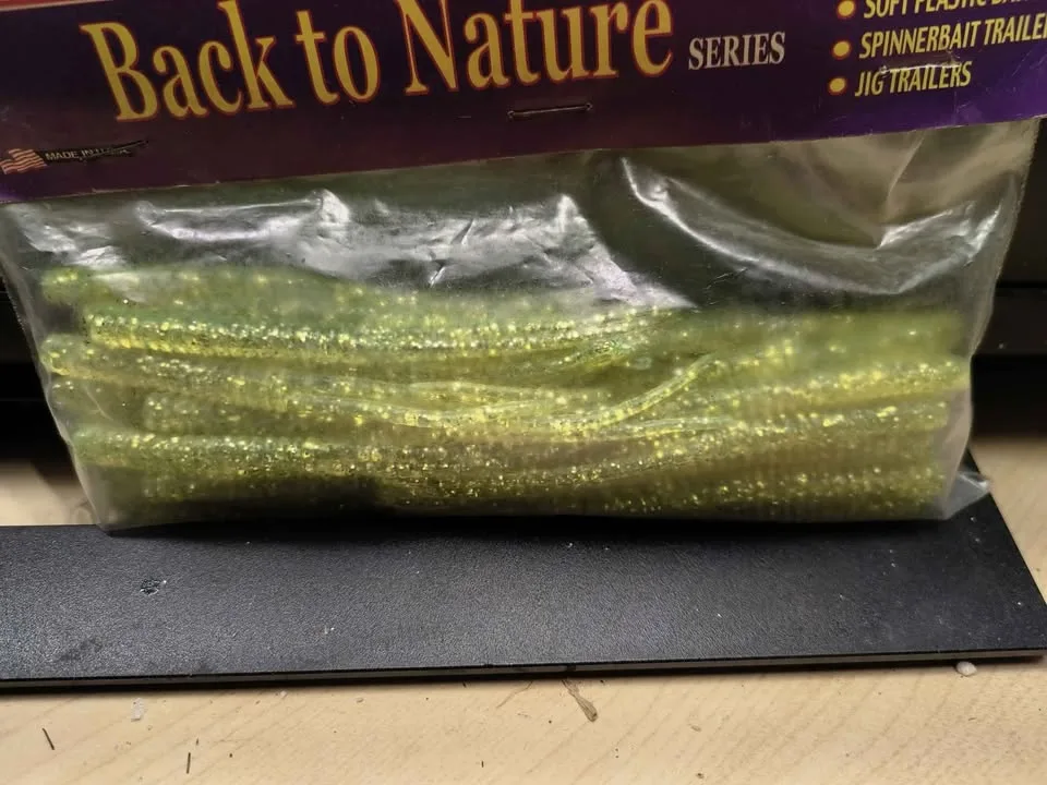 Assorted Soft Plastic Worm Fishing Lures image indicator(6)