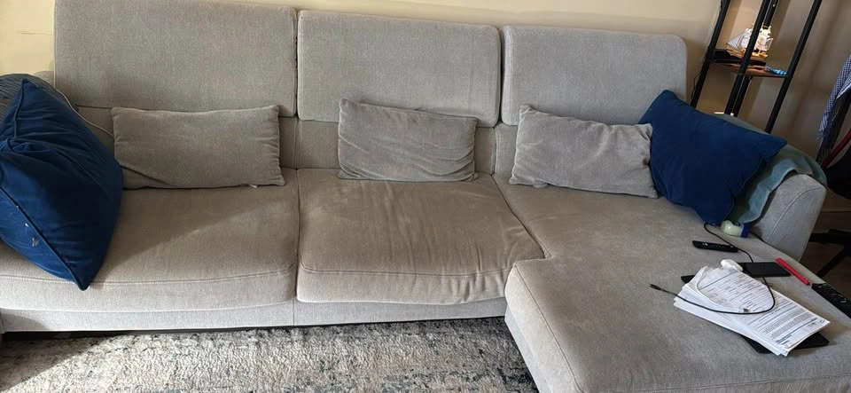 Light Grey Sectional Sofa with Chaise - photo 3