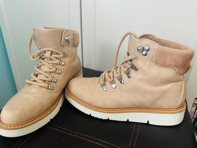 ALDO Size 8 Tan Winter Boots - photo 3