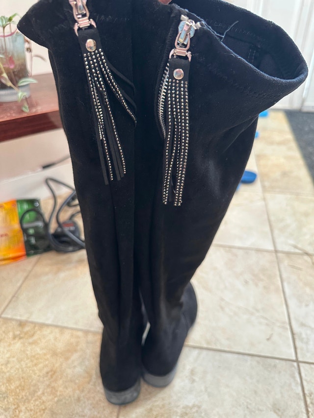 Size 8 BRAND NEW black fashion winter tall boots - photo 3