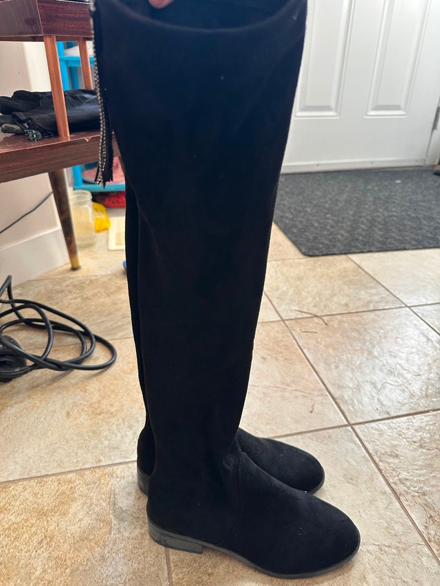 Size 8 BRAND NEW black fashion winter tall boots - photo 4