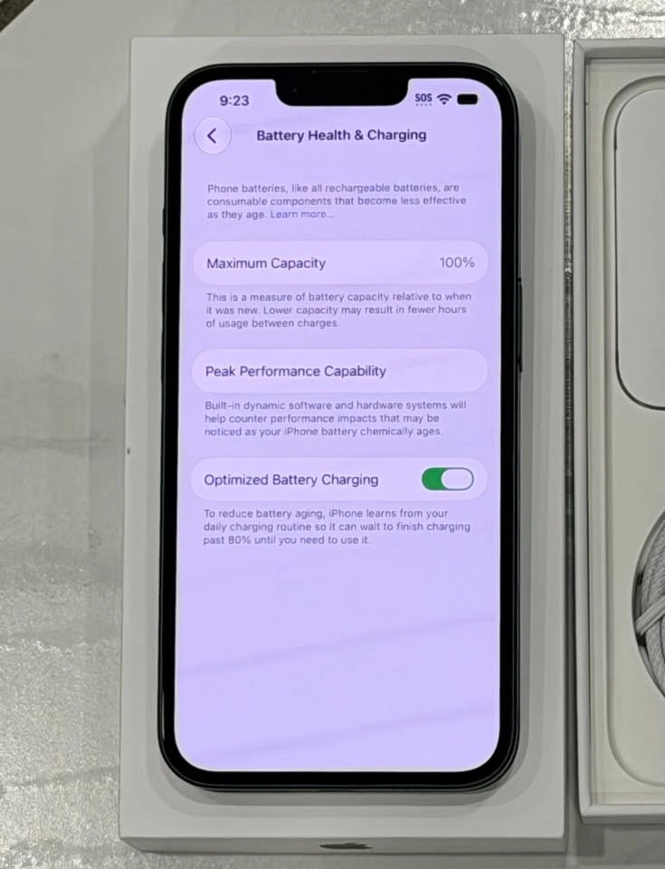 Nearly New 128GB Apple iPhone 14 - 100% Battery Health - photo 5