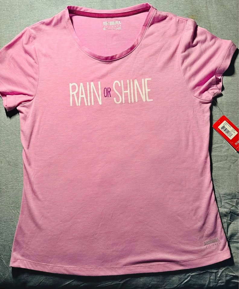 Running Room Fit-Wear 'Rain or Shine' Pink T-Shirt - Size Large