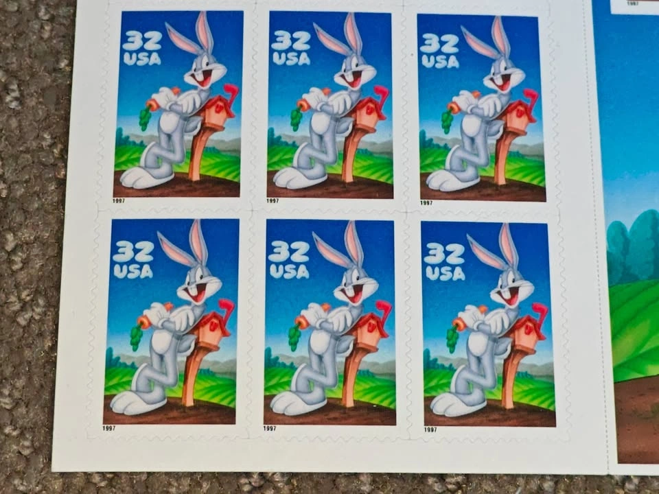 Stamp Sheet - 1997 Bugs Bunny USPS Looney Tunes Commemorative - photo 3