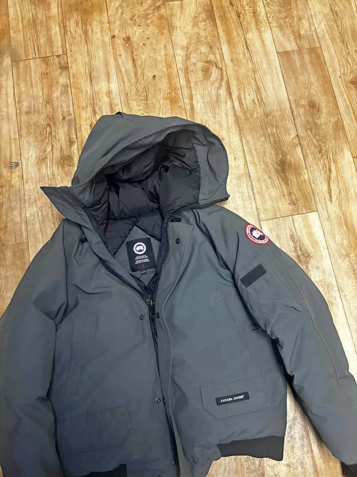 Canada Goose Chilliwack Bomber Jacket (Size L) No Fur