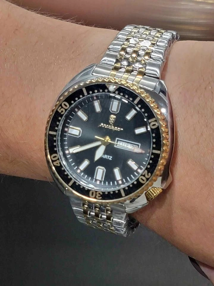 Two-Tone Quartz Dive Style Watch