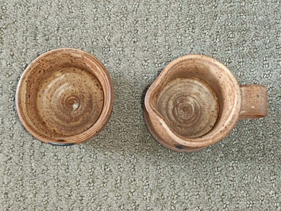 Handmade Studio Pottery Creamer & Matching Bowl Set (Signed) - photo 5