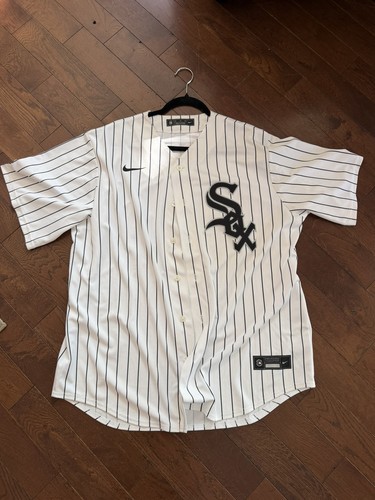 Men's XL Chicago White Sox MLB Nike Luis Robert #88 Jersey