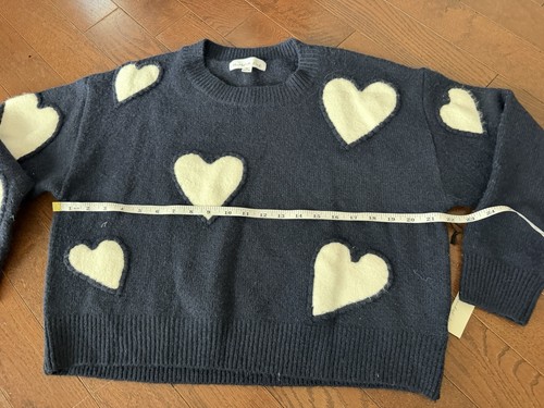 Threaded Leaf Heart Pearl Embellished Fuzzy Sweater Women’s Larg - photo 2