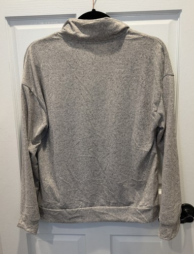 Women’s GRAY Half Zip Collared Long Sleeve Pullover - photo 2