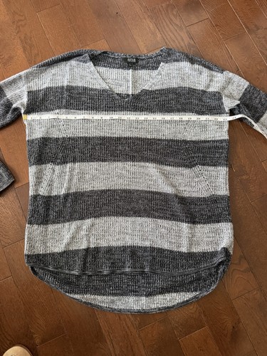 Women's LARGE Gray Striped Cotton Sweater - photo 5