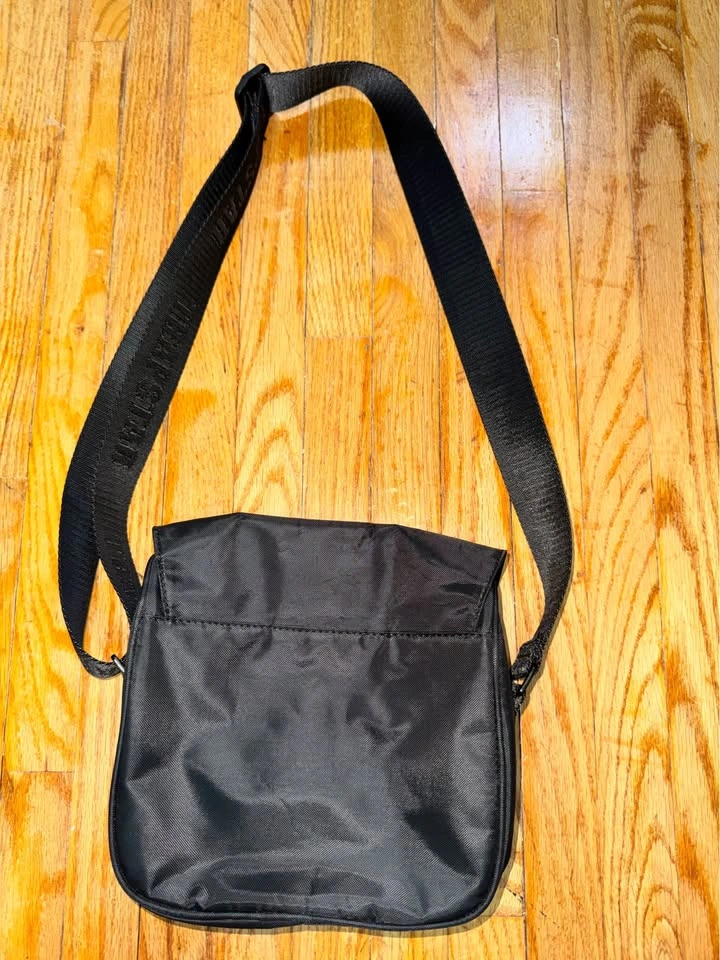 Trapstar Irongate T Crossbody Bag Black/White - photo 4